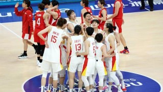 开云体育app官网-5日总结：何杰问鼎男子马拉松 中国女篮实现两连冠